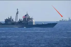 拜个早年！解放军单舰突入，5海里外围观美航母，让美军压力山大图片