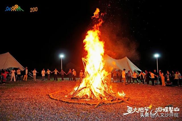 百万职工游巴蜀 | 重庆高铁直达的17℃夏天，高山湖泊 × 温泉瀑布×火把节！趁现在人少赶快冲！