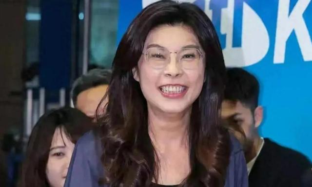 两岸就统一表态，赖清德大开倒车，郑丽文让人失望，董军正告美方