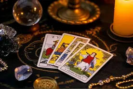 揭秘神秘塔罗世界：探索78张塔罗奥秘，解读每张塔罗牌深层含义！图片