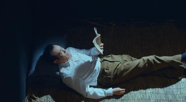 一千多人牺牲结局，无法改写，但于和伟临刑前一个动作，升华全剧