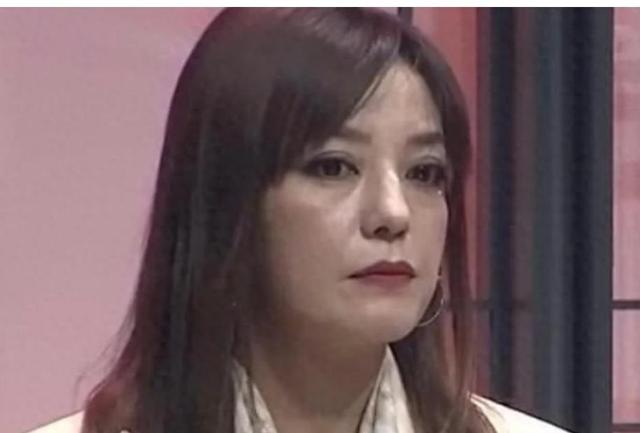 贼心不死！劣迹艺人赵薇走投无路，15岁女儿成她的最后一根稻草