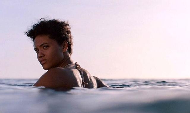 17部荒岛求生类电影，自然挑战与人性光辉