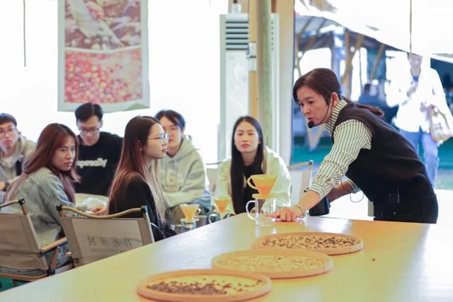 肇庆的“悦禄小双”西江沿岸精品示范带，是一条什么带？