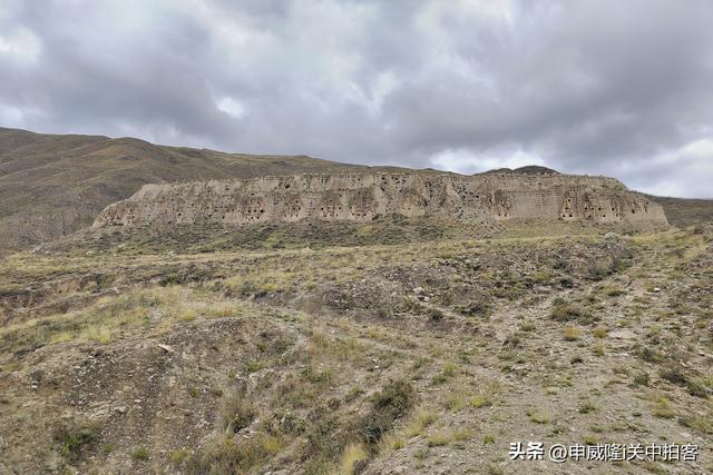 山南市：寻访藏王墓