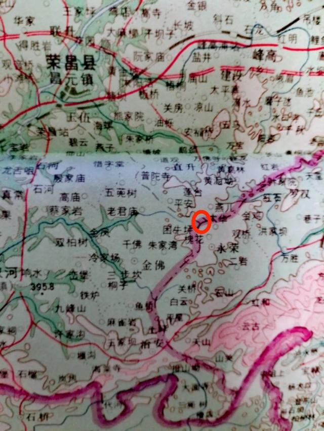 渝西永（川）荣（昌）边界点：观山坡