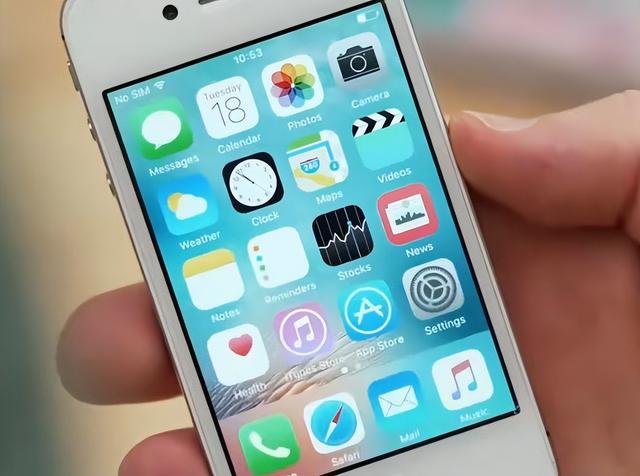 15年前的老款iPhone暴涨60倍	，谁在炒作年轻人的怀旧情怀？