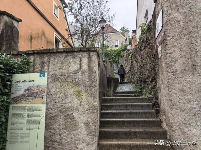 欧洲行第7天：参观世界文化遗产梅尔克修道院，逛维也纳和美景宫