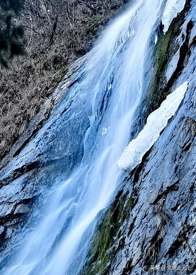 皖鄂之巅迎远客 山水红韵架桥梁——东北旅行商媒体走进天堂寨考察