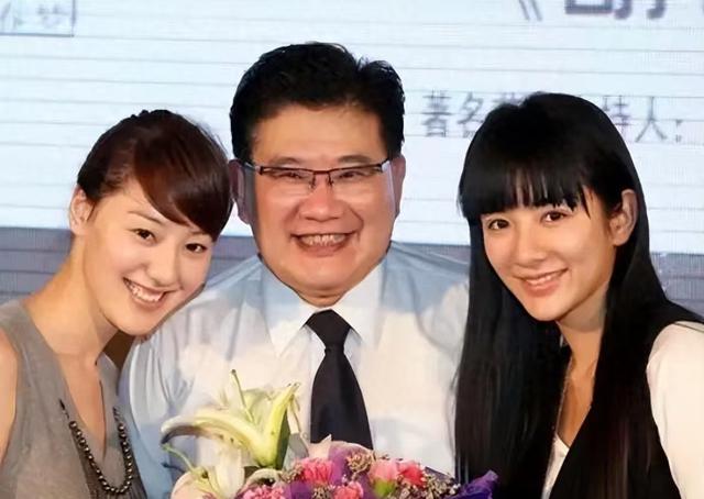 私生活混乱、被央视开除、陪睡上位？王冠身上的标签究竟有多离谱