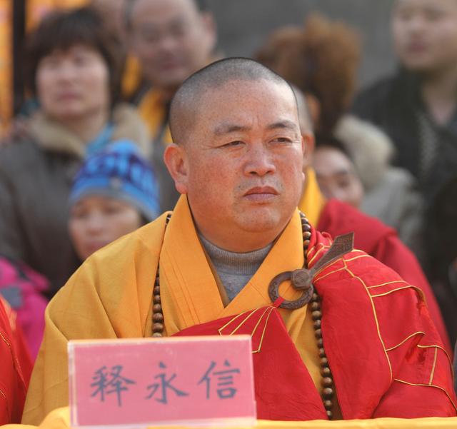 面相早变了！释永信82年旧照曝光，眼长嘴薄脸没肉，一切有迹可循