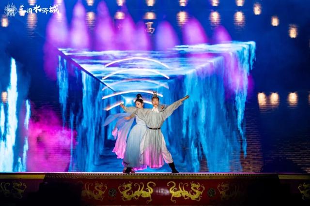 月光下的突围：从“汉宋奇妙夜”“梦回太湖”看文旅企业的变与守