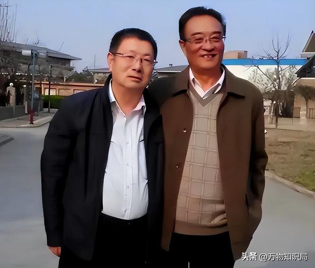 1951年，刘青山的一张全家福，生活奢靡、口味刁钻，次年被枪决