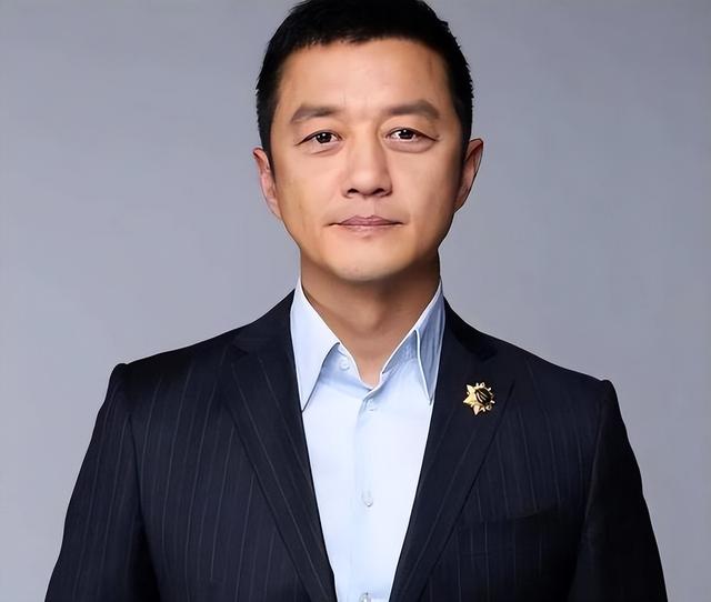 李亚鹏官宣离婚不到24小时，令人恶心的一幕发生了，汪峰也遭殃