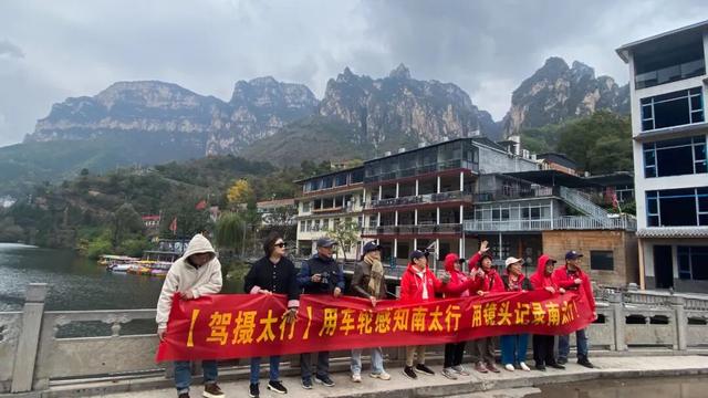 华北最惊艳的秋色路线，接下来2个月红叶进入爆发期！