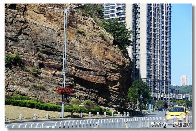 全长6800米的大连星海湾大桥气势恢宏