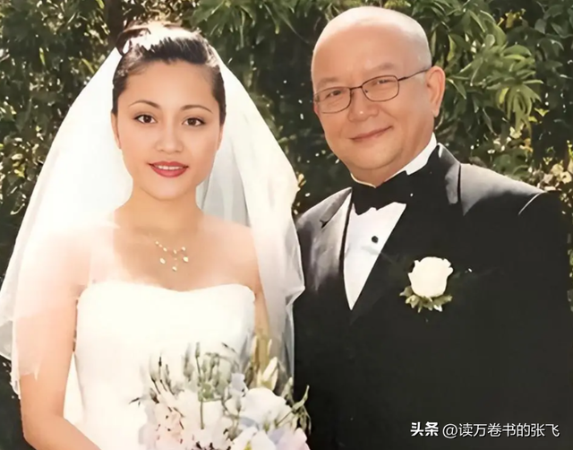 77岁王刚没想到，离婚24年，成方圆会以这种方式，给自己上了一课