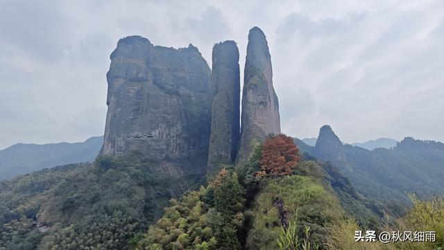 自驾浙江衢州第三天，枫岭关打卡三省界碑，江郎山爬到腿抽筋