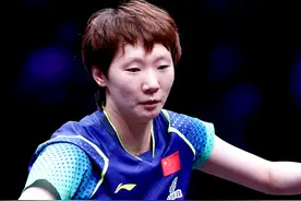 重庆冠军赛：王曼昱又抗日成功！3-0横扫平野美宇、伊藤美诚进8强图片