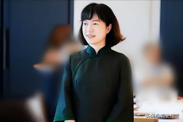 杨振宁去世后，翁帆再发文，49岁无子女的她，早已被安排好了退路