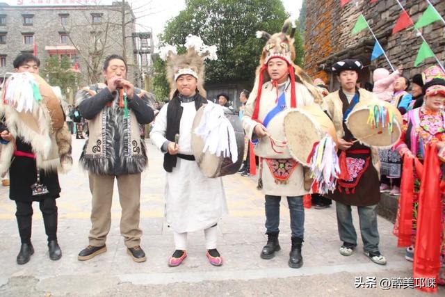 祈福、赏舞、品火锅，南宝山镇羌历年打造沉浸式民族文化盛宴
