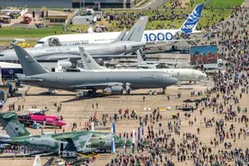 “阵风”神话破灭后，歼10或亮相巴黎航展，中国装备迎来高光时刻图片