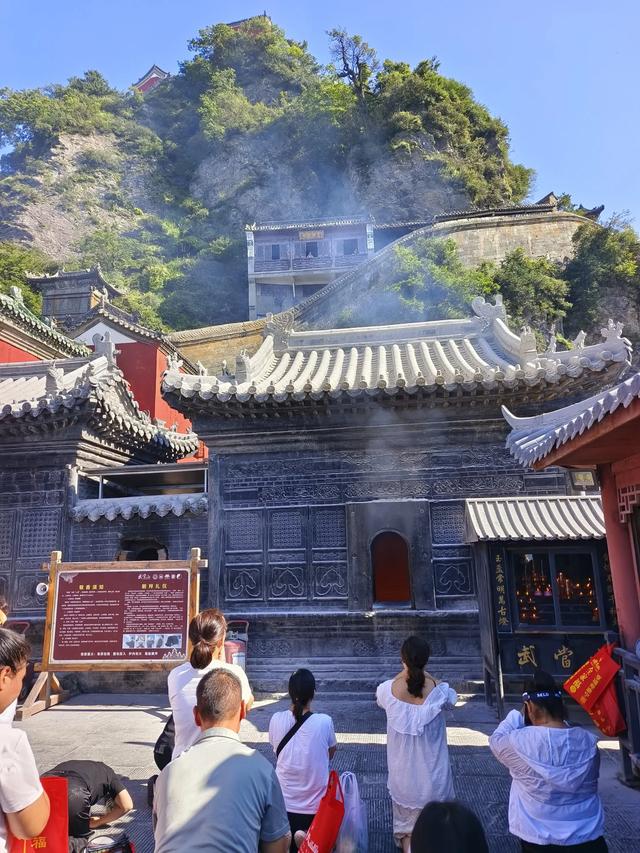 【视界】夏日炎炎，武当山景区热度不减！