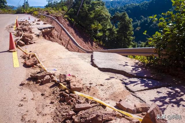 到大理自驾或者跑山，弥渡县和巍山古城之间的45公里堪称经典