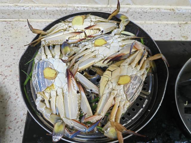 中秋团聚的饭桌上，我做的这道螃蟹料理惊艳全场！吃过都说赞！