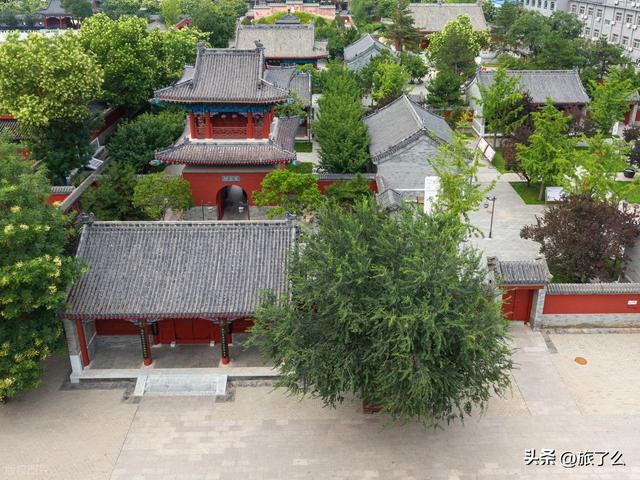 保定市现有A级景区58家，其中5A级3家，4A级16家 3A级32家 2A级7家