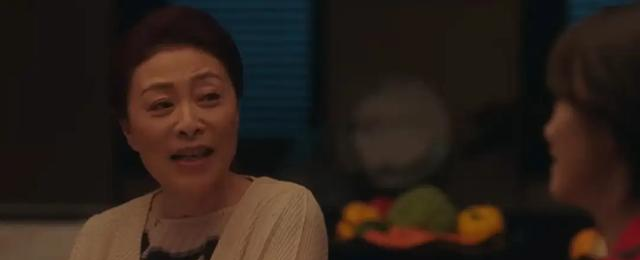 《四喜》直到翻出冯志遗嘱，沈明珠才懂，婆婆夺孙的真正心思