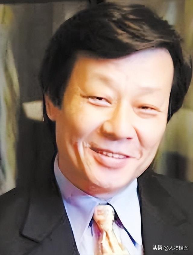 一妻一妾住楼上楼下，三人一同生活30多年，71岁的寇世勋太离谱