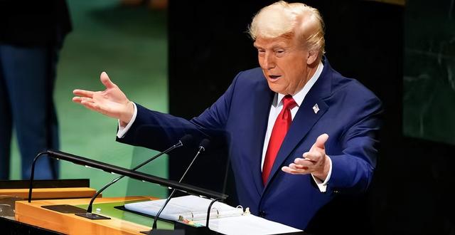 当着100多国的面，泽连斯基1分钟3次提到中国，公开对俄罗斯“开炮”，事情果然不简单