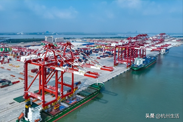 中国拉清单查封对台军售美企，特朗普政府只回了一句话