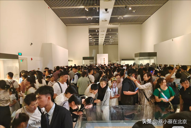 2025年9月23日，北京国家博物馆发生的真实排队场景，大家看看吧
