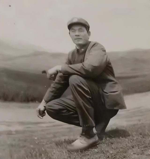 藏南谷地的无声坚守：柏油路与停机坪背后的深意