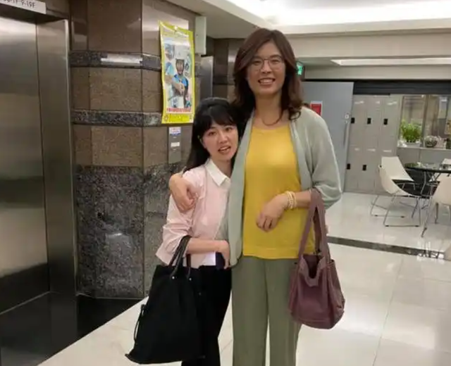硬碰硬了！郑丽文面对内外夹击强硬出击：敢去大陆，承认九二共识