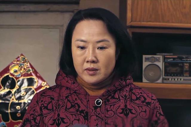 闫学晶就这样改写了自己的结局，留下的3个疑问，是时候该解开了