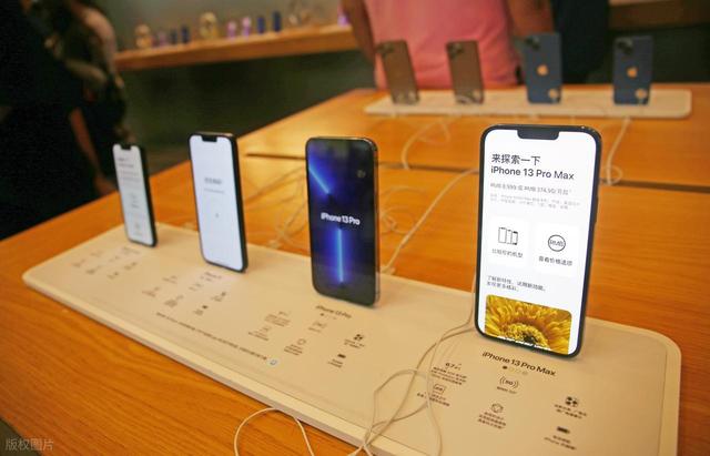 2025年了还在问iPhone 13？实测3天，说点掏心窝子的实话！