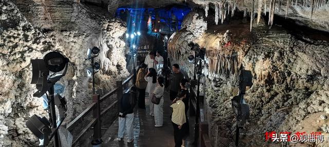 来沂源溶洞，感受18℃的惬意