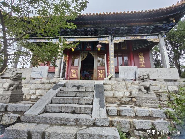 安阳许家沟二龙山，一座建在峭壁上的宫殿，布局精妙，别有洞天