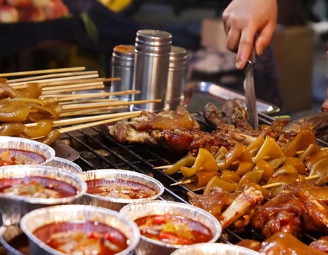 乌克兰姑娘来中国旅游，回国哭3天,坦言乌克兰与中国差距一目了然