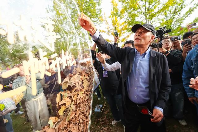 我能想到最浪漫的事，在这里发生……