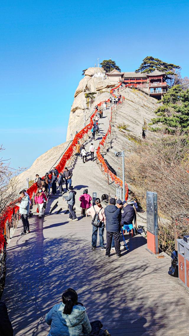 魂牵梦萦，我登上思念已久的华山.......