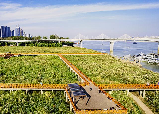 武汉旅游的性价比特高，是一线城市的风景三线城市的消费水平