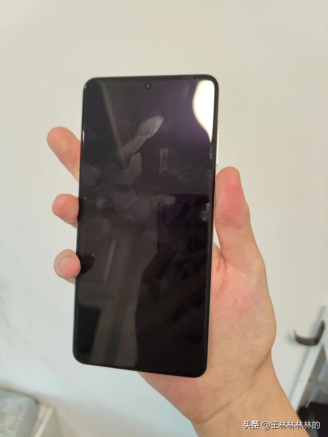 一加13，六一八三千多买的还是很有性价比的