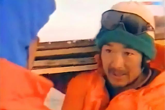 70岁晚节不保！袁立不再隐瞒，张国立丑闻曝光，章子怡也被拖下水