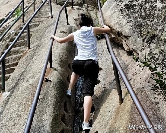 凤凰山坠崖后续：知情人爆，男子平时热爱运动，对自己很是自信