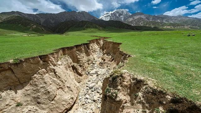 国家一级草场：新疆和田策勒亚门牧场