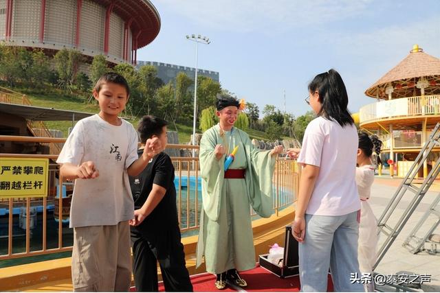 嗨翻泰山石敢当！NPC 零距离互动 + 百场演艺，解锁百戏狂欢新姿势！
